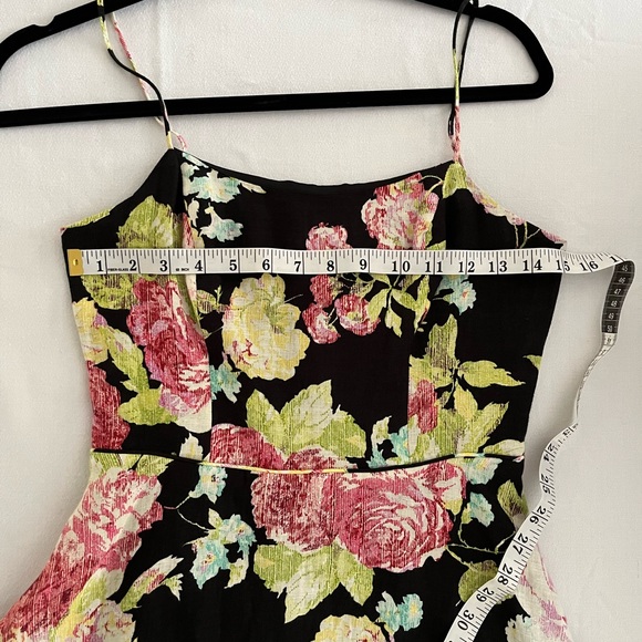 Mica Linen Floral Summer Dress - Picture 8 of 9